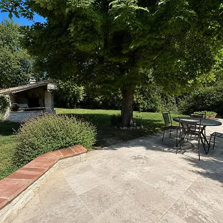 Authentique Maison En Pierre Blanche Du Quercy Feriehus *